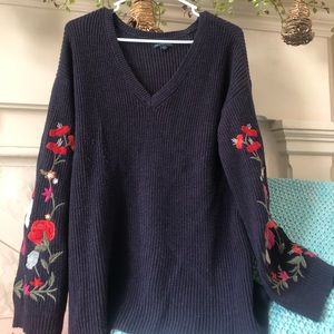 American Eagle Flower Sweater